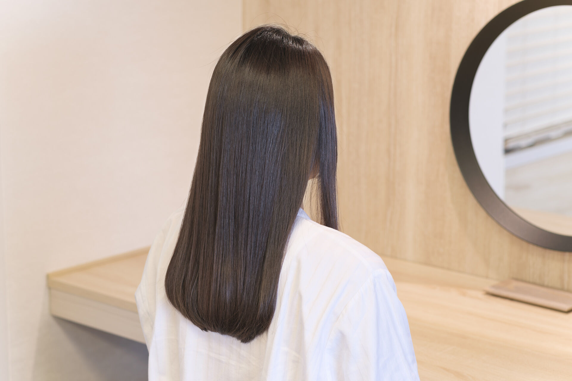 多彩な施術メニューで理想の髪へ導く